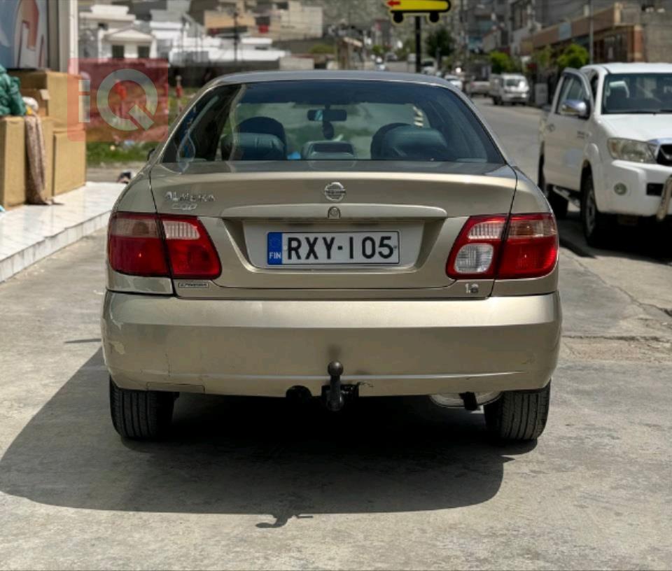 نيسان الميرا